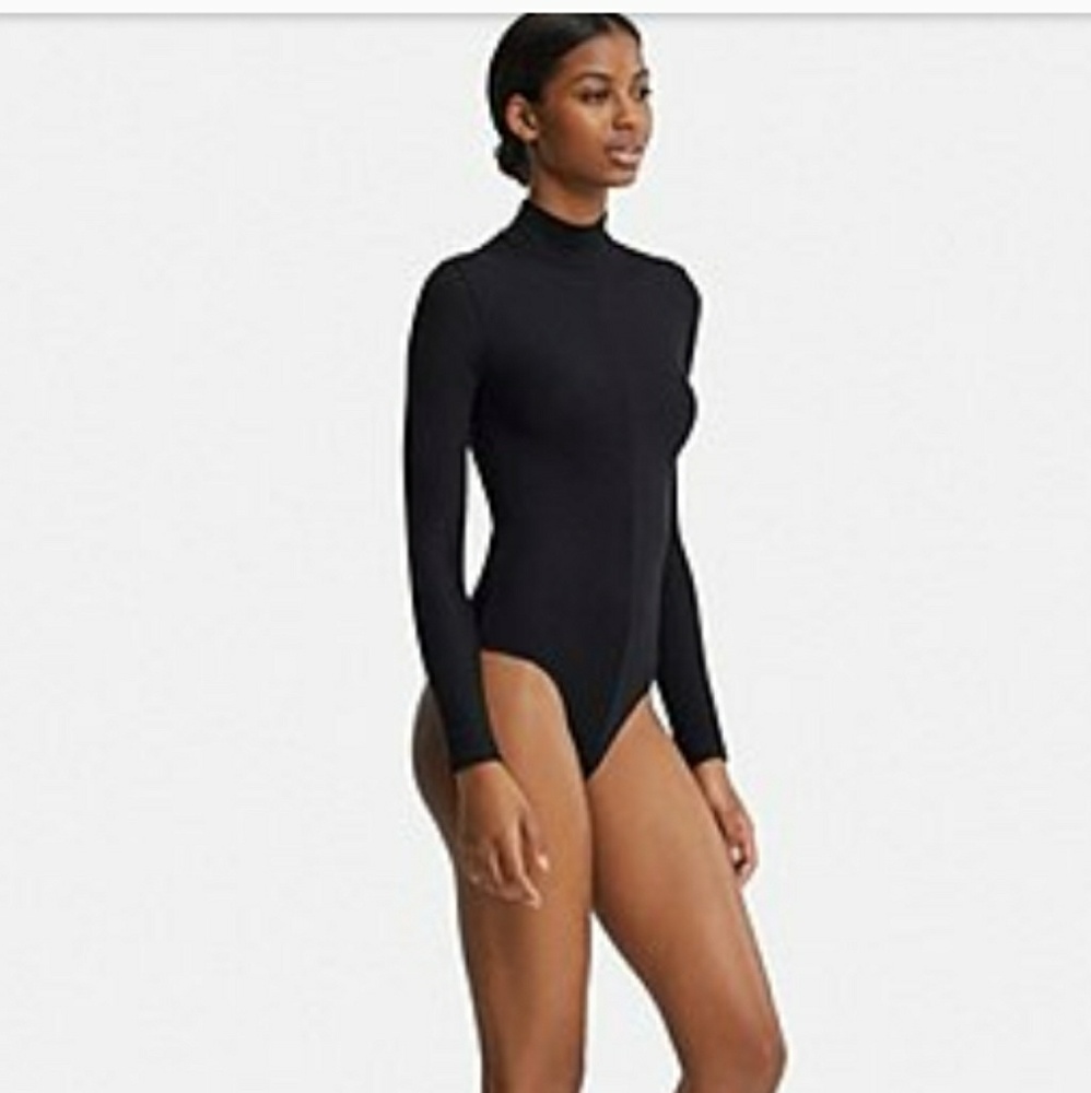 🆕Alexander Wang X Uniqlo Black Bodysuit - Size S